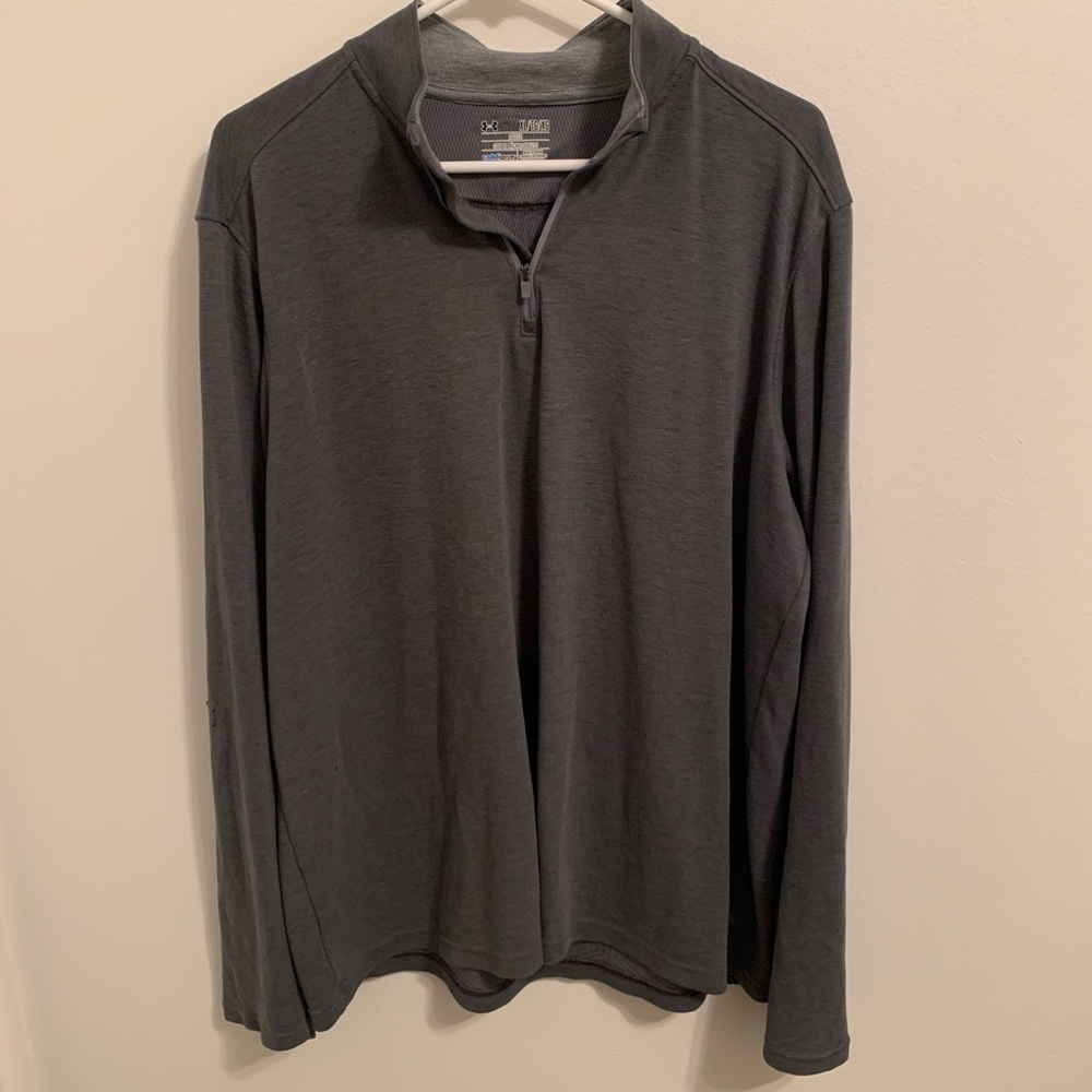 Under Armour pullover
